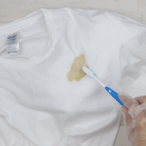 白いtシャツについた醤油のシミを真っ白に戻す方法